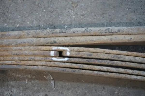 Hintere Blattfeder MAZDA B2500 OEM MAZDA B2500 RESOR TYŁ 1 image 7
