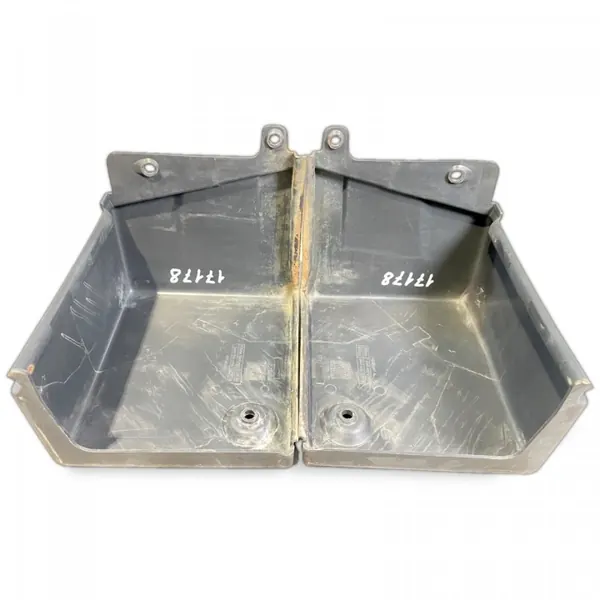Scania accubakdeksel OEM 2183303 - Gebruikt image 2