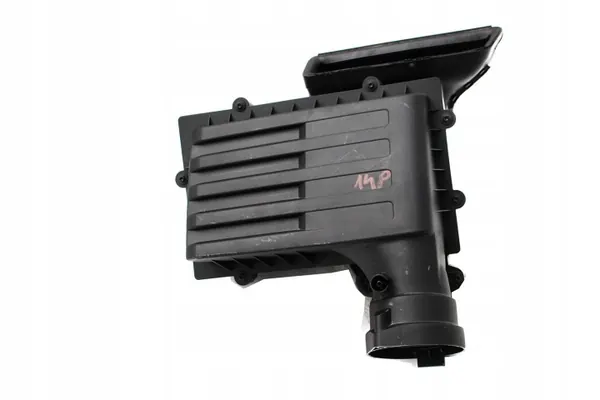 Filtre à air d'occasion OEM bt-cars-26182 pour Audi VW image 2
