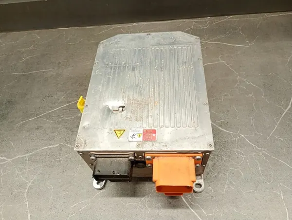 Module chargeur Audi A6 C8 OEM 5QE915681S image 2