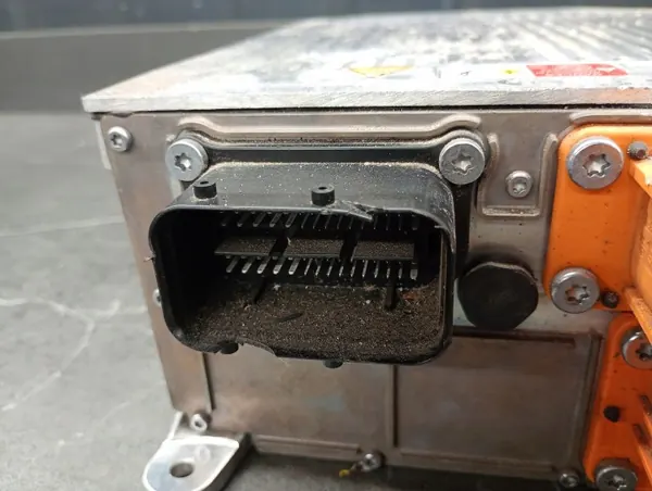 Module chargeur Audi A6 C8 OEM 5QE915681S image 5