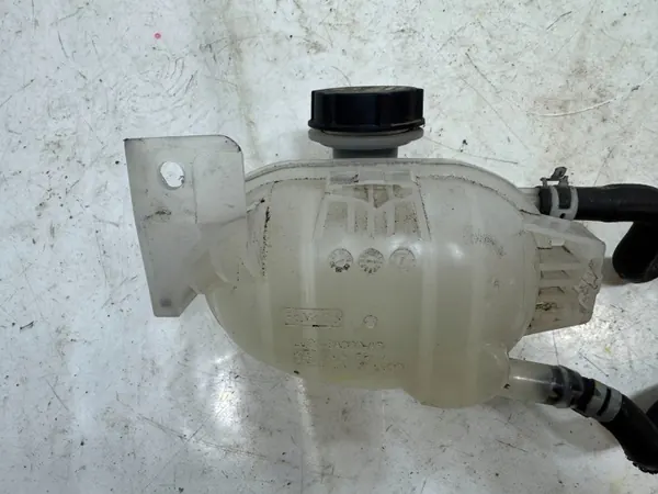 Uitzettank Ford Mustang Mach-E 2020 OEM LJ98-8A080-AB image 6