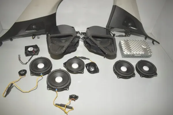 Système audio BMW OE OEM 9364956 pour i3 (I01) image 5