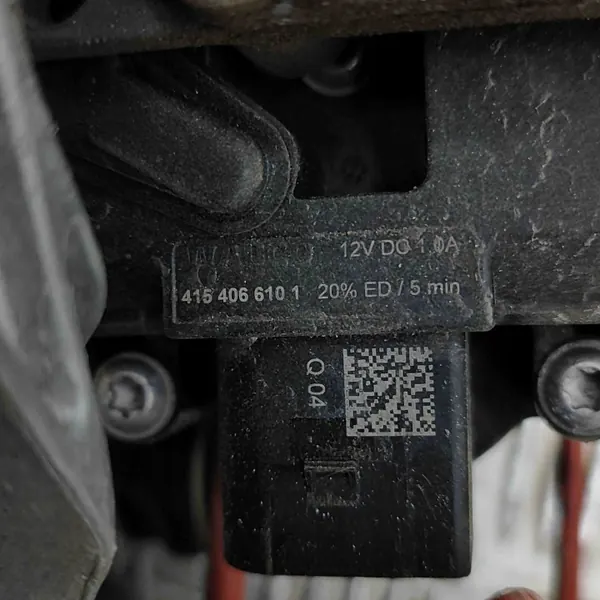 Porsche Taycan Luftfederungskompressor OEM 9J1616006D image 7