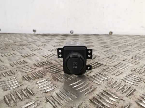 Kia USB-Steckdose OEM FBZ3864 für Sorento 2016 image 2
