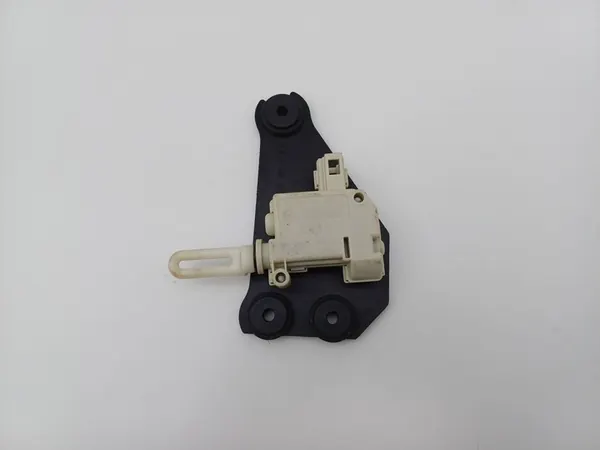 Actionneur de verrou de coffre Opel Meriva A 13199007 image 1