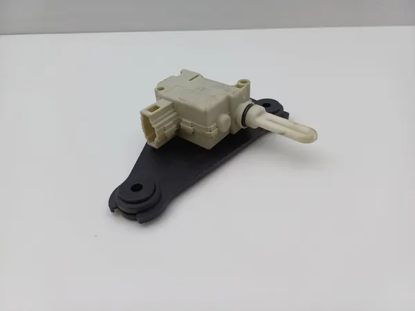 Actionneur de verrou de coffre Opel Meriva A 13199007 image 4