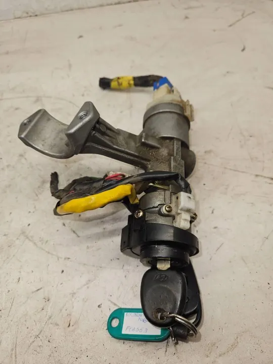 Interruptor de ignição dianteiro Hyundai Tucson OEM 819102EA00 image 2