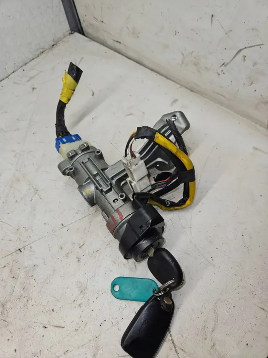 Interruptor de ignição dianteiro Hyundai Tucson OEM 819102EA00 image 4