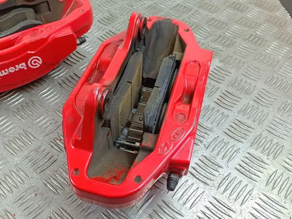 Conjunto de disco e pinças de freio KIA Stinger 2019 FOB43744 image 7