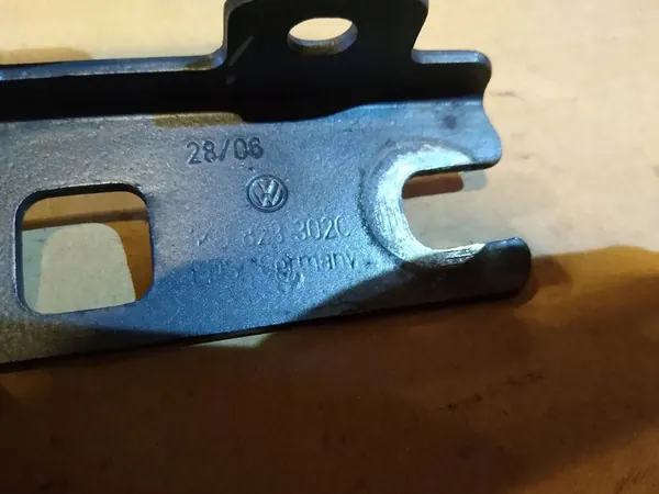 Bisagras de capó Jetta III Golf V conjunto 1K0823301C 1K0823302C image 4