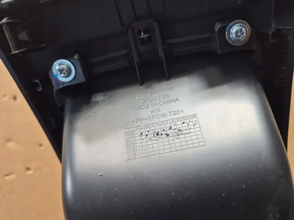 Cubierta túnel trasero MG ZS 17-19 Lift OEM 10707735 image 4