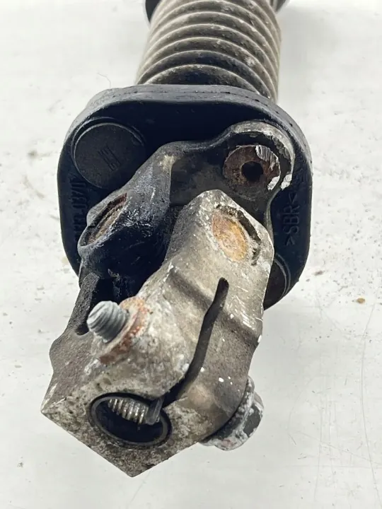 Porsche Boxster 986 Rattstolpskors OEM C1330370 image 7