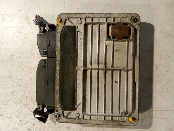 Unité de Commande Moteur VW GOLF IV OEM 06A906019AK image 4