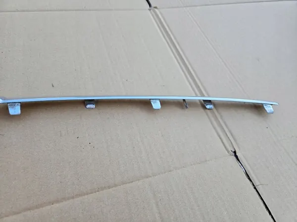 Grille chromée OEM 9654195577 pour pare-chocs avant Citroen C4 Picasso image 5