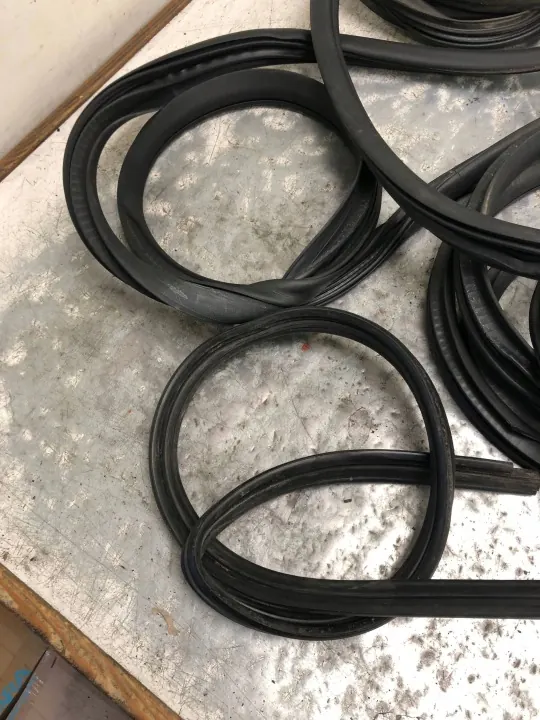 Heckklappendichtung OEM A2056970051 Mercedes W205 Kombi image 4