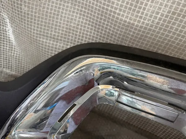 JEEP GRAND CHEROKEE WK2 LIFT 17- Framskärmsspoiler OEM image 3