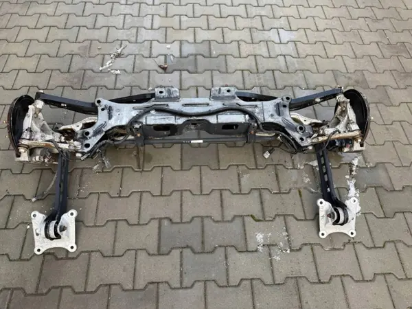Opel Insignia B Taka-akselin jousituspalkki FDT2306 image 2