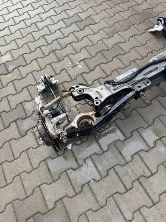 Opel Insignia B Taka-akselin jousituspalkki FDT2306 image 4