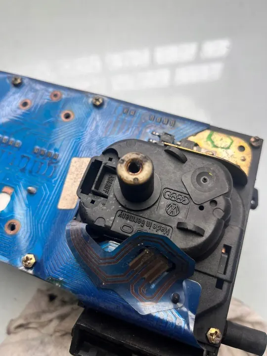 Nopeusmittari VW Golf II image 6