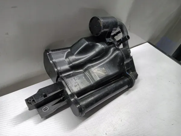 Hiilisuodatinsäiliö SEAT CUPRA OEM 5Q0201797D image 3