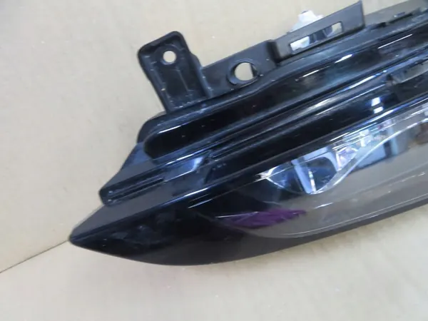 SKODA SCALA Farol de Neblina Direito Halógeno 657.941.700 image 4