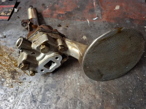 Gebrauchte FSO Ölpumpe OEM 76789 für Polonez image 2
