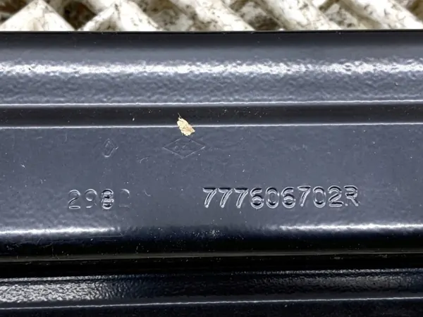 Guides de porte coulissante OEM 777606702R Renault Express image 4