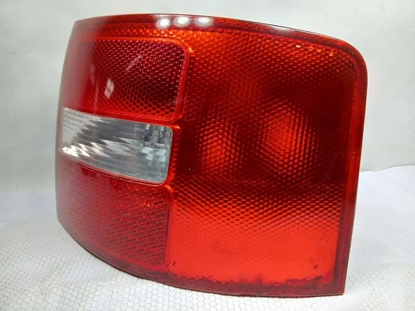 Lámpara Trasera Derecha Audi A6 C5 Avant image 2