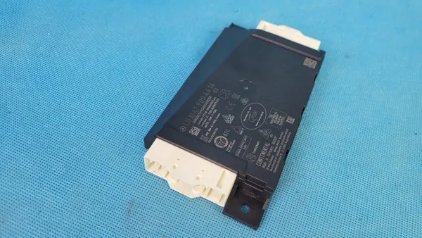 Módulo de controle Keyless Mercedes OEM A1679004416 image 5
