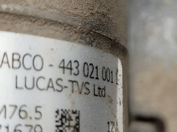 BMW 6 G32 GT G30 Suspension Compressor 26071679 image 8