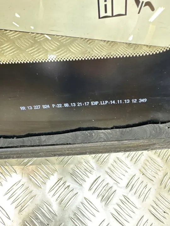 Opel Insignia A 2010 Pare-brise avant OEM 13227824 image 9