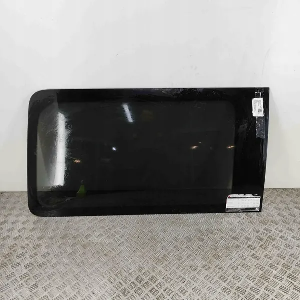 Vitre latérale gauche arrière OEM GK31B29751AC image 2