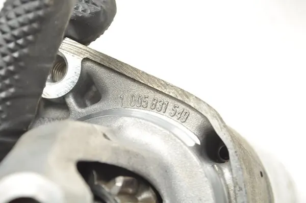 Motor de arranque Mercedes Benz 3.0 CDI W219 W221 image 6