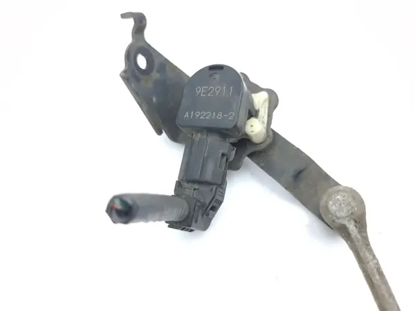 Toyota RAV4 XA50 2019 Heck-Niveausensor OEM 9E2911 image 4