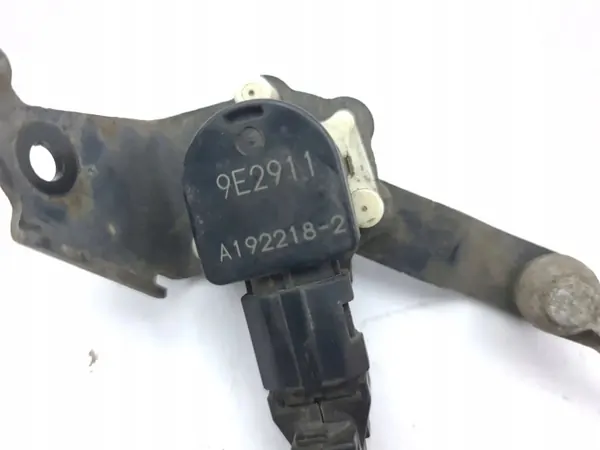 Toyota RAV4 XA50 2019 Heck-Niveausensor OEM 9E2911 image 9