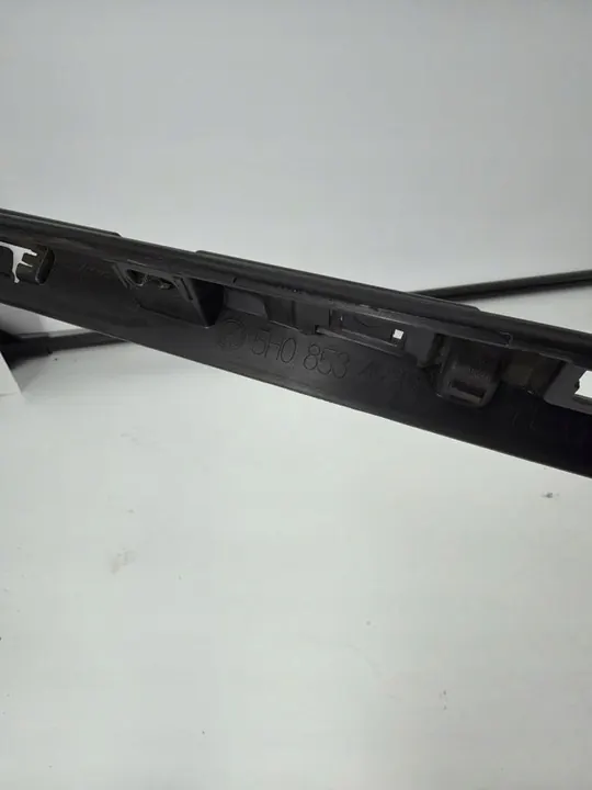 Volkswagen Golf VIII 2020 Garniture de seuil gauche image 9