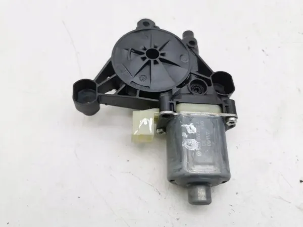Moteur de vitre avant gauche VW 5Q0959802A image 3