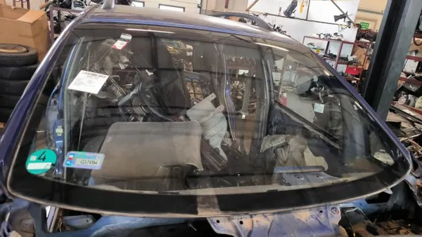 DAEWOO framruta OEM - Begagnat skick image 2