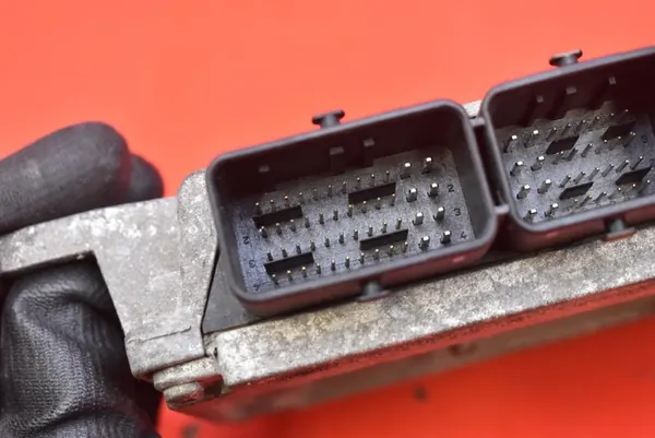 Moottorin ohjausyksikkö Peugeot 207 1.4 16V 9663380880 image 8