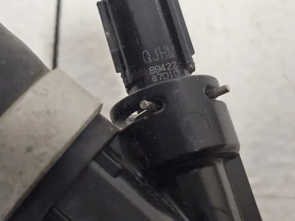 TOYOTA C-HR 1.8 B HÍBRIDO CARCASA DEL TERMOSTATO 8942247010 image 9