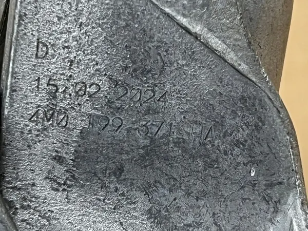 AUDI A6 C8 Moottorin Tuki Vasen 4M0199371HA image 2