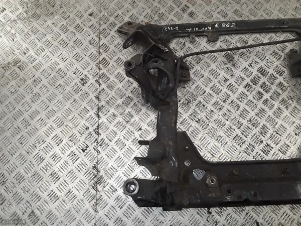 Bastidor Auxiliar BMW X1 E84 OEM 2121644 - Usado image 3
