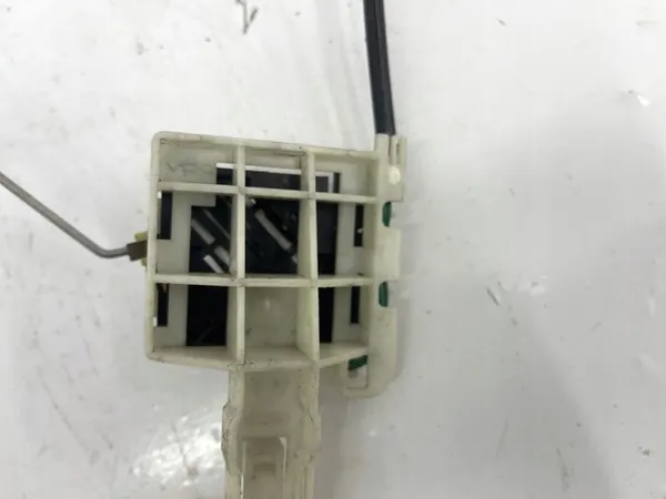 CAYENNE TOUAREG 7L 3.2 02-10 Brandstofniveausensor 7L0919673D image 2