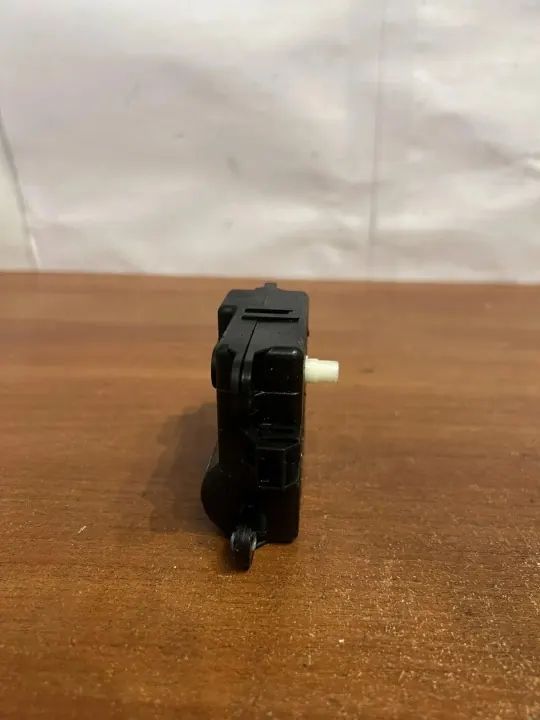 Klep motor OEM D2219 voor Renault Laguna III 2009 image 4
