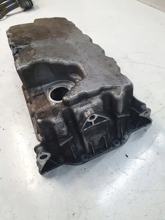 Oljepanna 2.0 CRTDI VW Transporter image 4