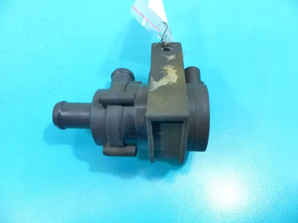 Pompe à eau OEM 31320347 pour Volvo V40 II 2.0 D2 image 4