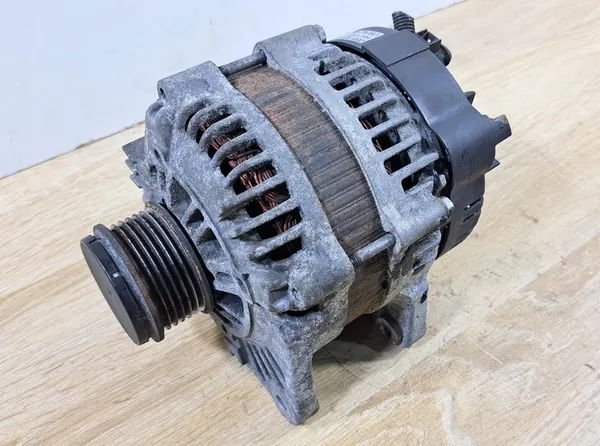 A6 C7 3.0 TDI Vaihtovirtageneraattori 180A image 2