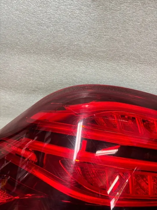 Mercedes W166 GLE - Lámpara LED Trasera Izquierda - A1669065501 image 2