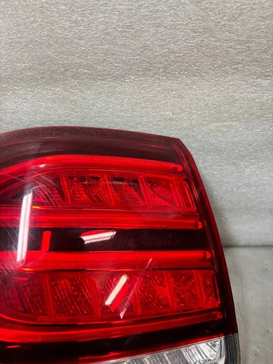 Mercedes W166 GLE - Lámpara LED Trasera Izquierda - A1669065501 image 3